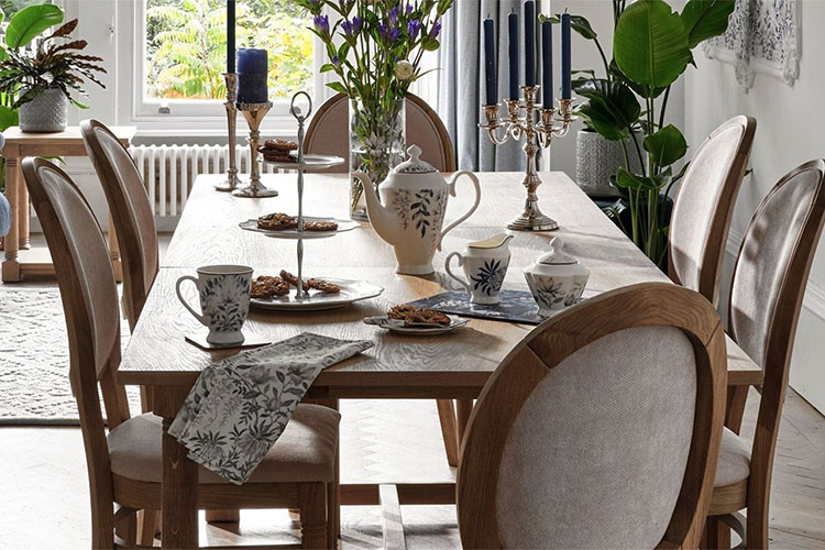 How to Create a Traditional Dining Room Look