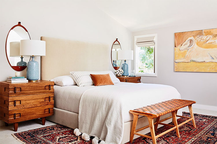 10 ways you can add glamour to your bedroom.